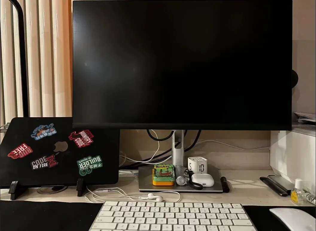 Mac mini 与显示器键鼠